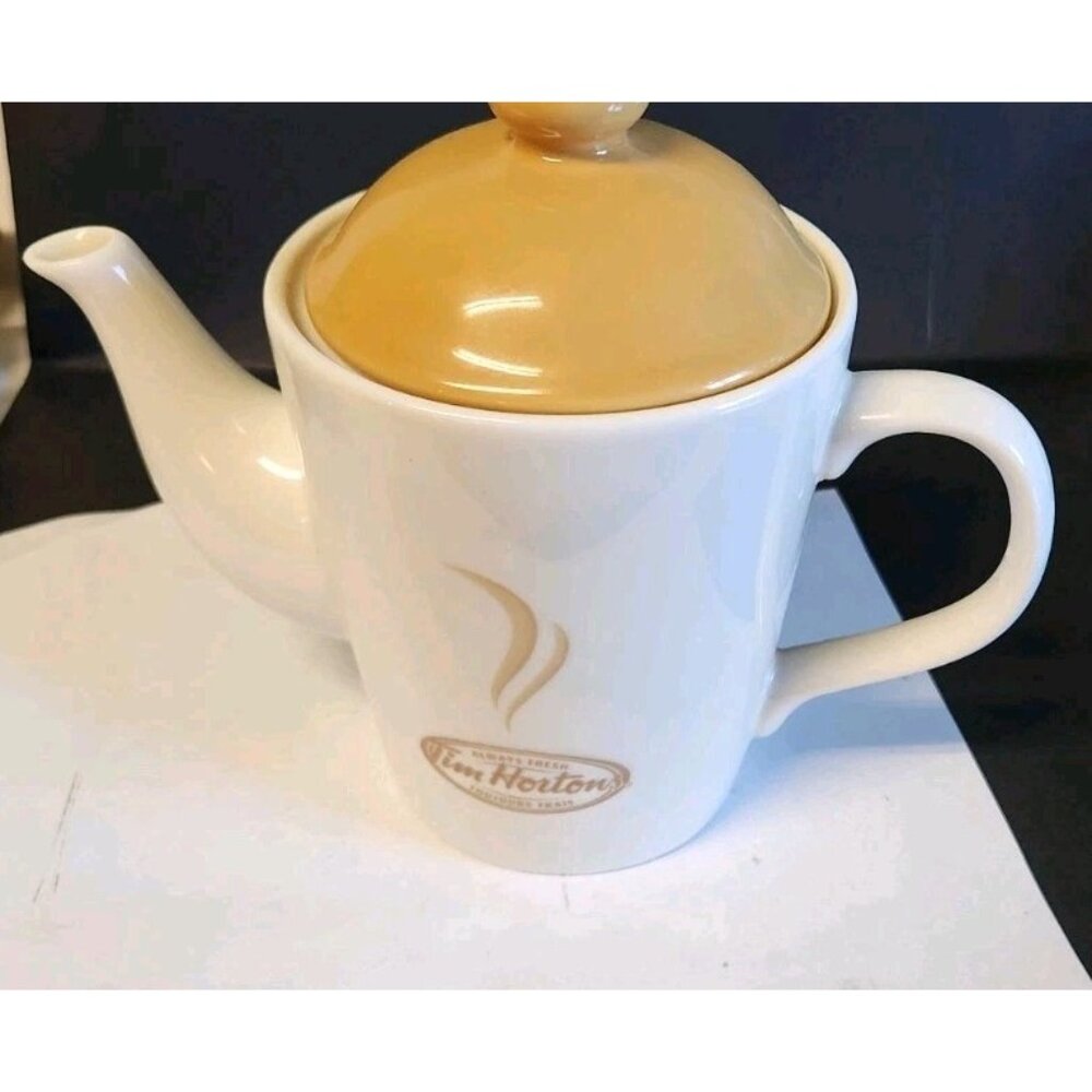 2006 Tim Hortons Classic 2-Cup Coffee Teapot  Limited Edition Always Fresh